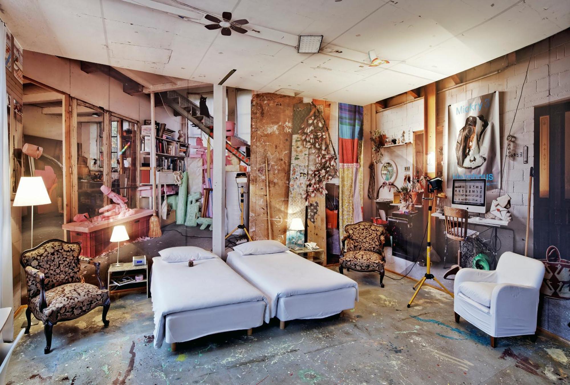Art Double Room