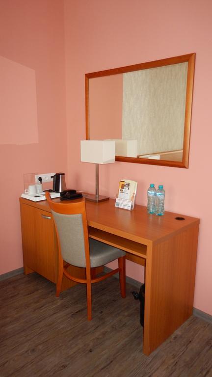 Anti-allergic Double or Twin Room Access to public Relax Centre,184716315:JPEG