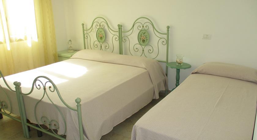 Camera Matrimoniale/Doppia con Letti Singoli con Bagno Privato
