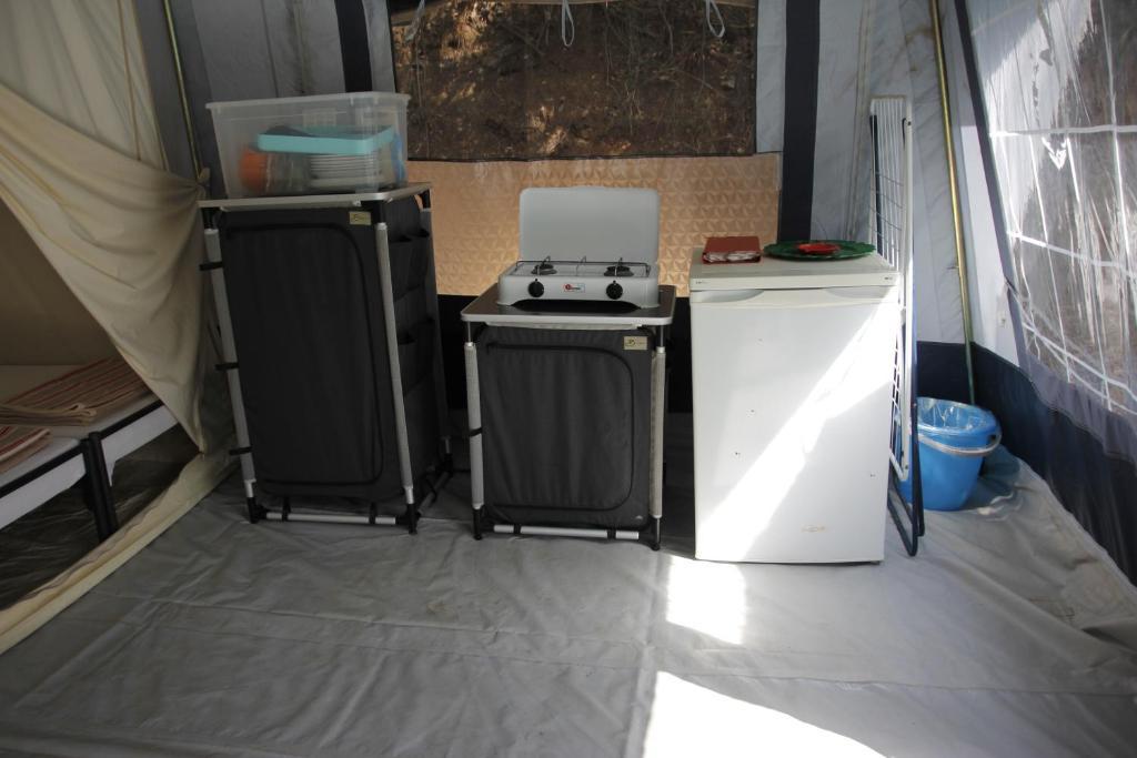 Tenda con Bagno in Comune (2 Adulti)