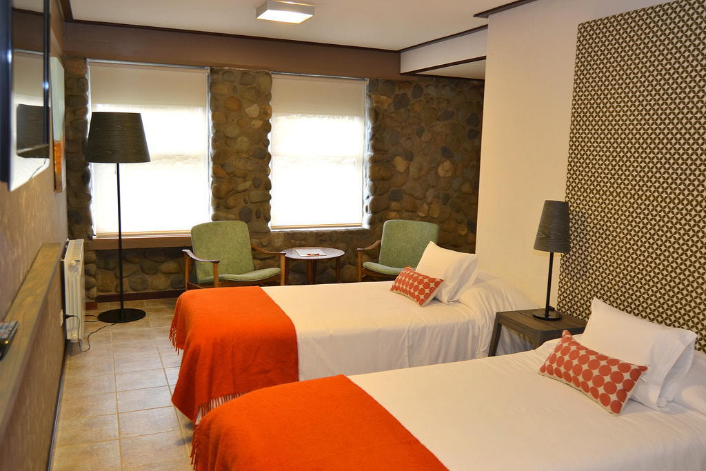 Quarto com Cama de Casal ou 2 de Solteiro