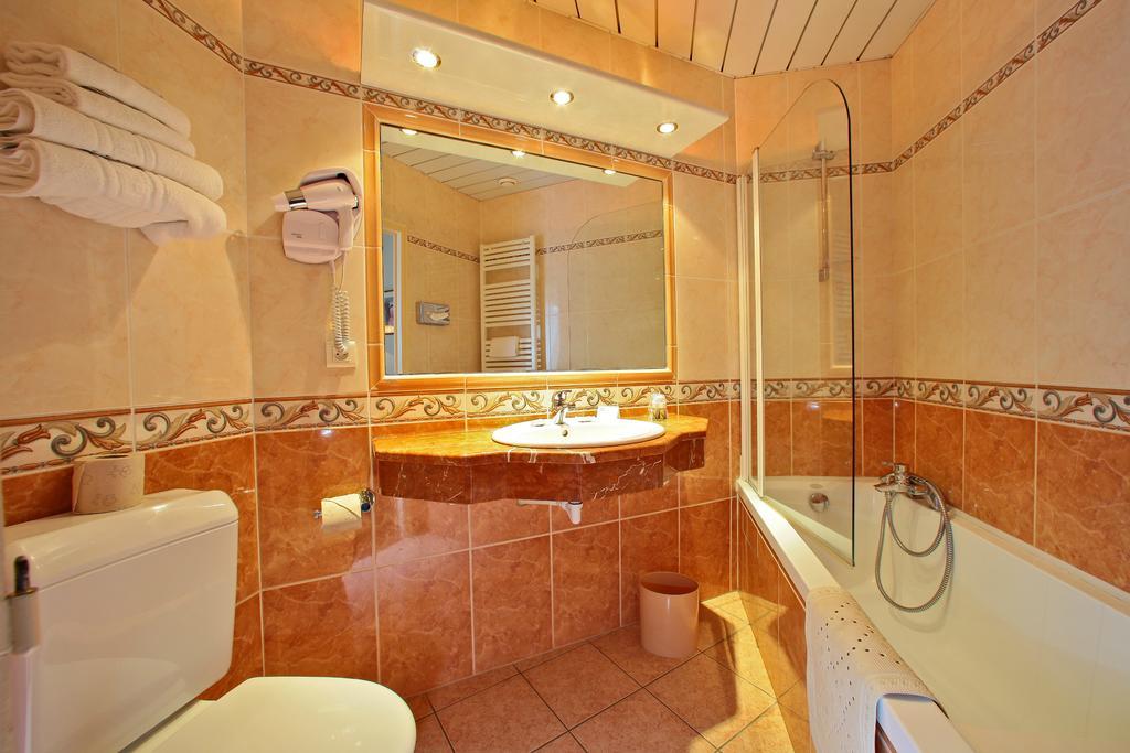 Superior Queen Room