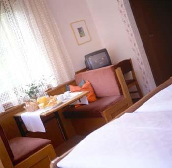 Double Room,38818972:JPEG