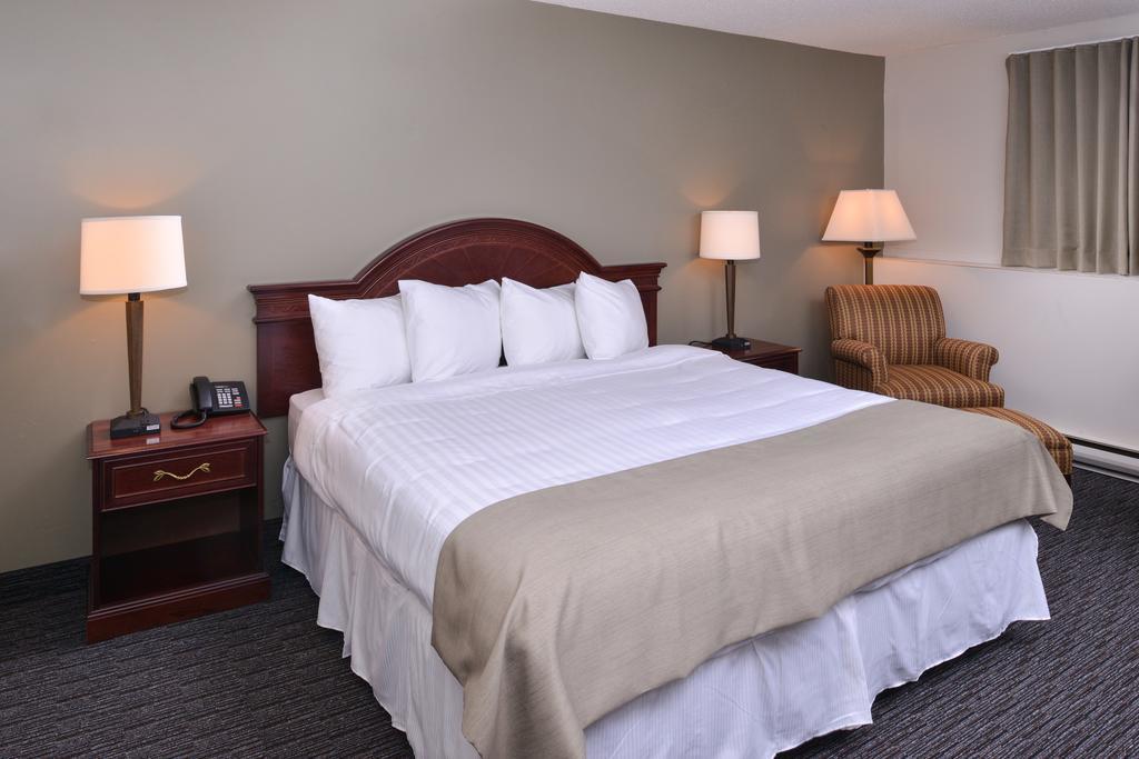 Standard King Room - Non Smoking/1st Floor