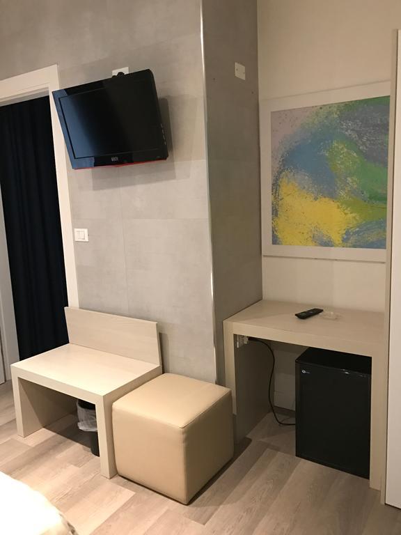 Elegance Double Room with access to the Beach