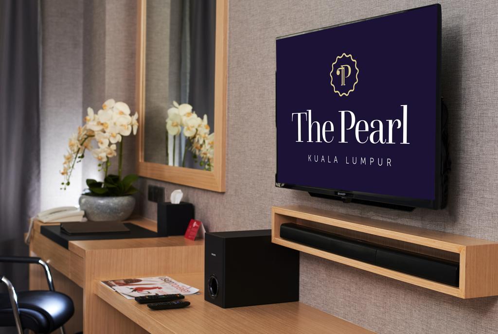 Pearl Premier Room (comes with free breakfast, hi -tea & supper)