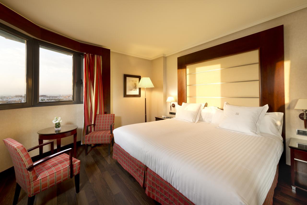 Double or Twin Room (1-2 Adults),704532367:JPEG