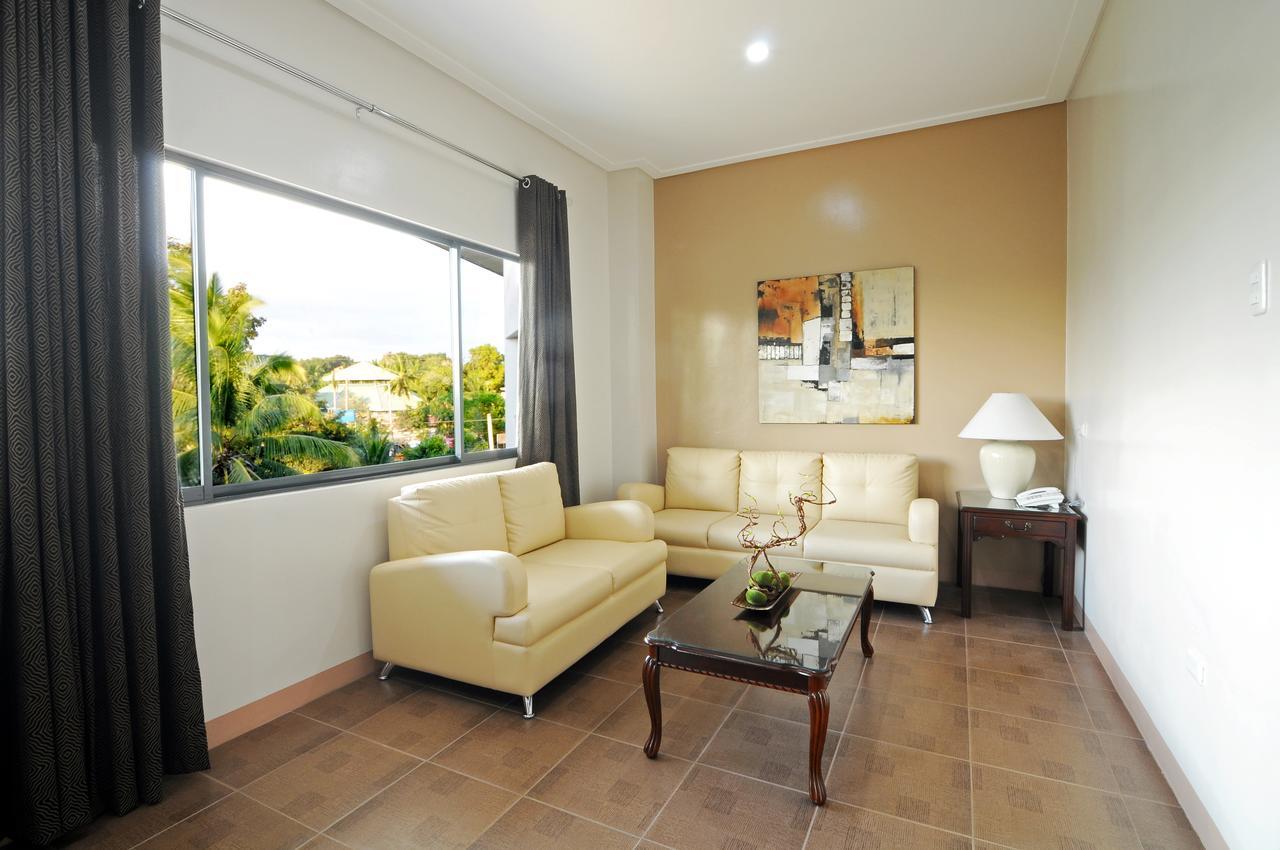 Deluxe Family Room,573465843:JPEG