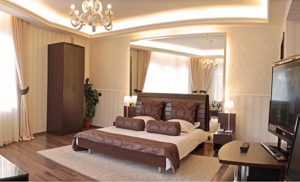 Superior Double Room with Balcony