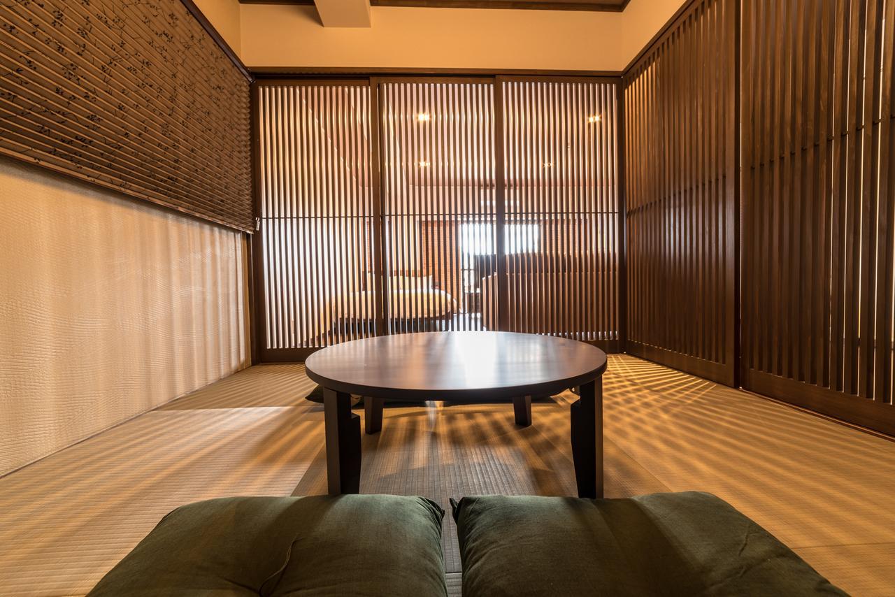Deluxe Apartment with River View and Terrace