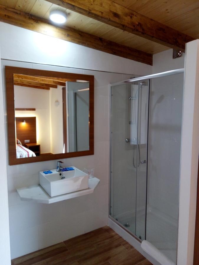 Chambre Lit King-Size avec Balcon