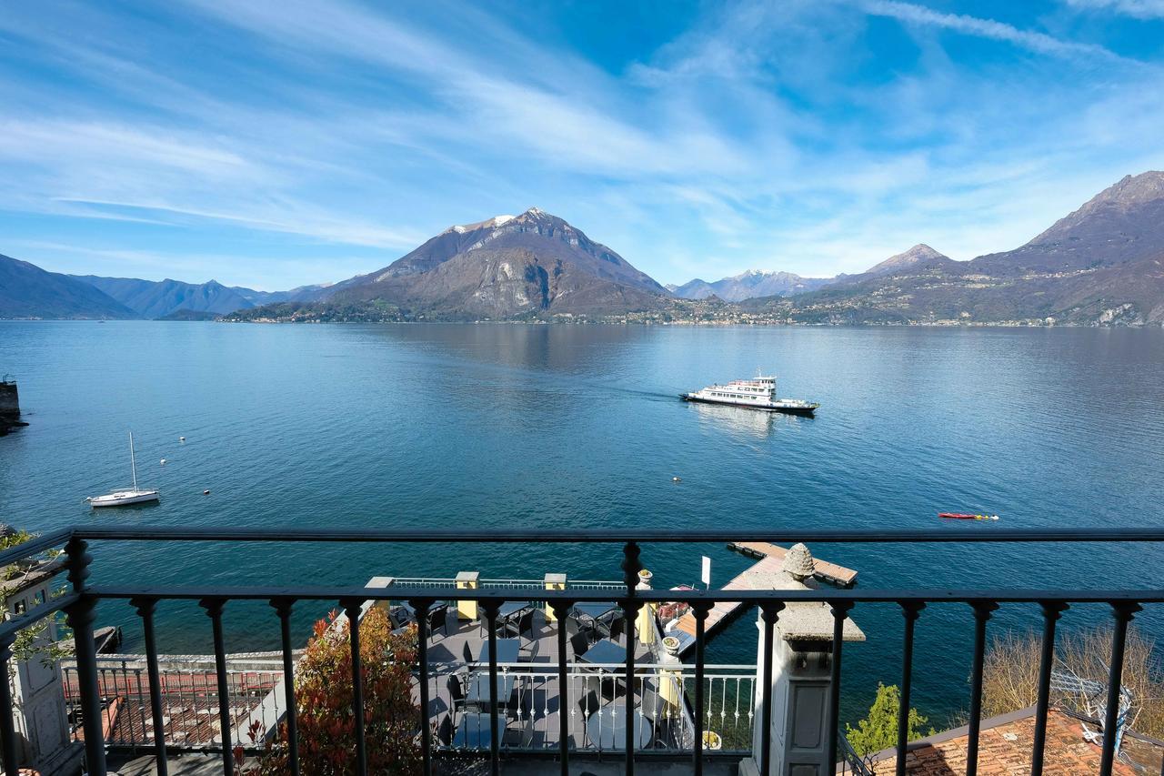 Camera Matrimoniale/Doppia con Letti Singoli con Vista Lago.