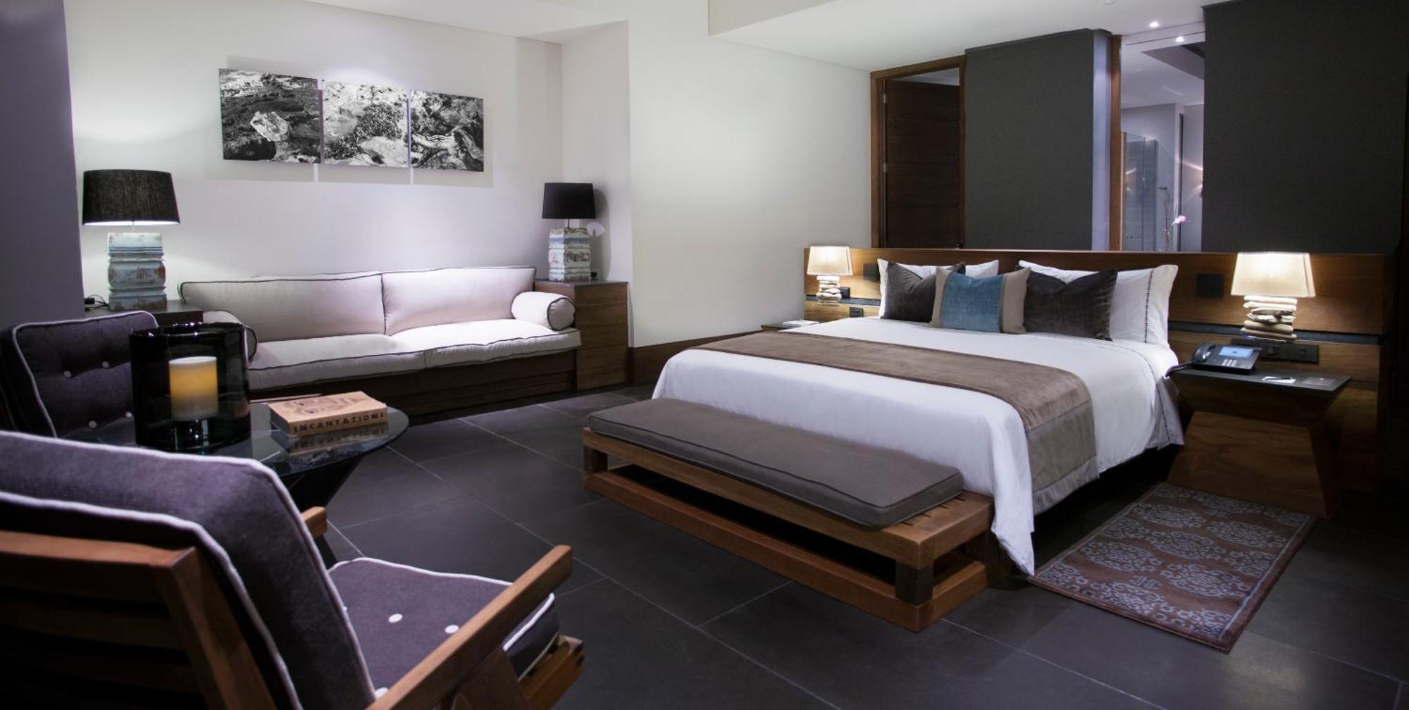 Suite Júnior com Vista Jardim
