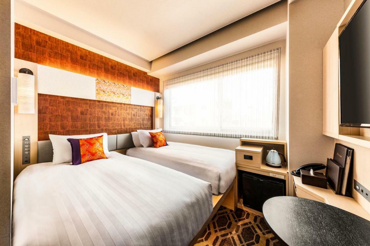 Twin Room with Shower Only - Non-Smoking