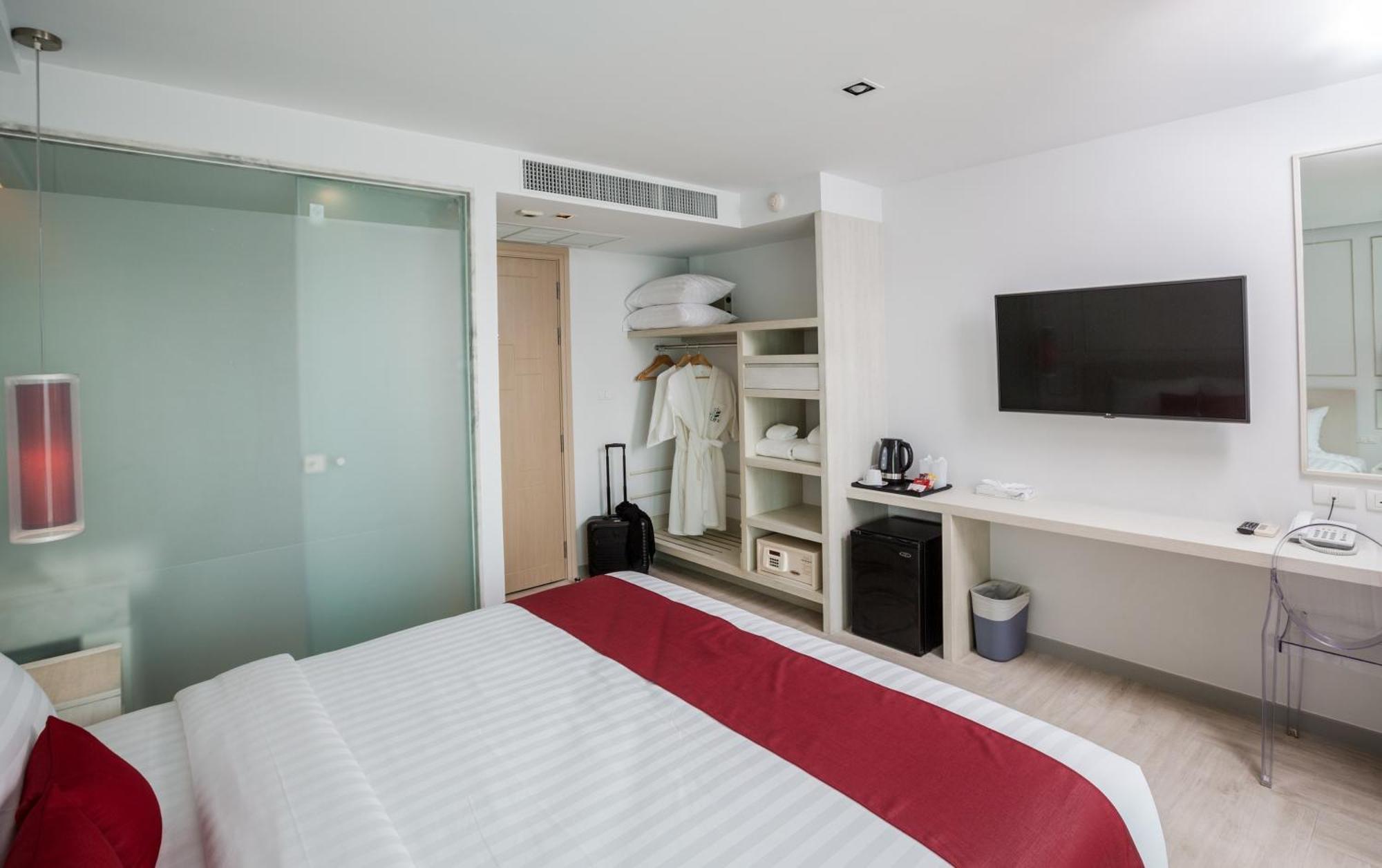 Superior Double Room,1643789814:JPEG