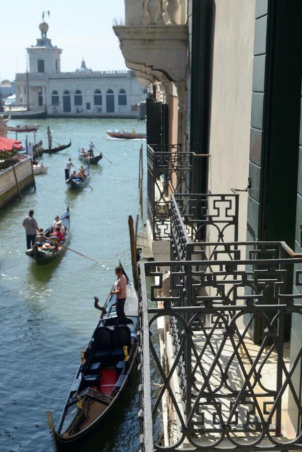 Suíte com Vista do Canal