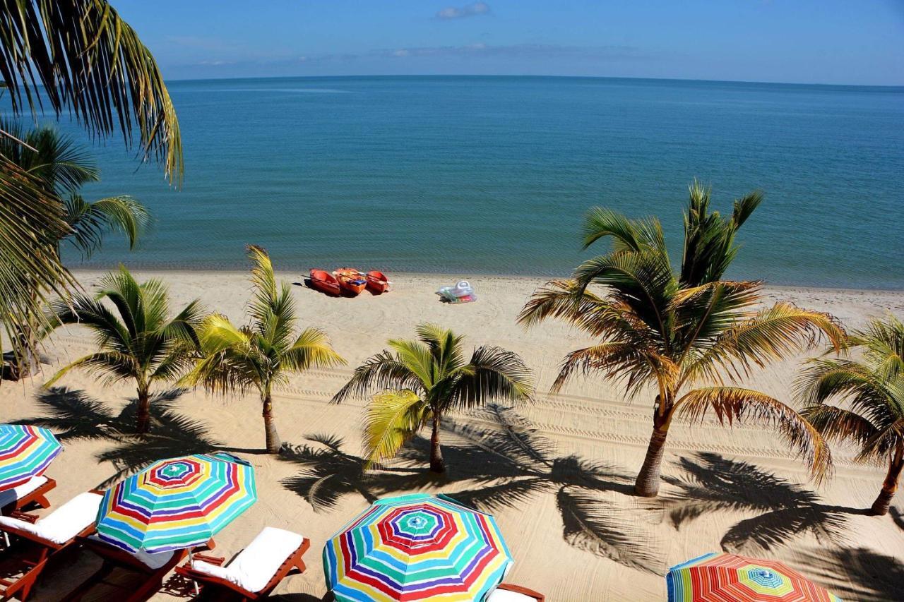 One Bedroom Deluxe Suite Ocean Front