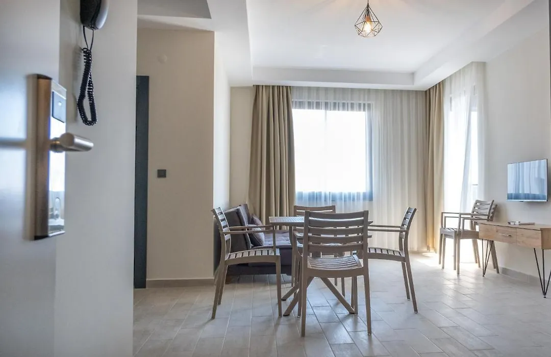 Nas Suite-1