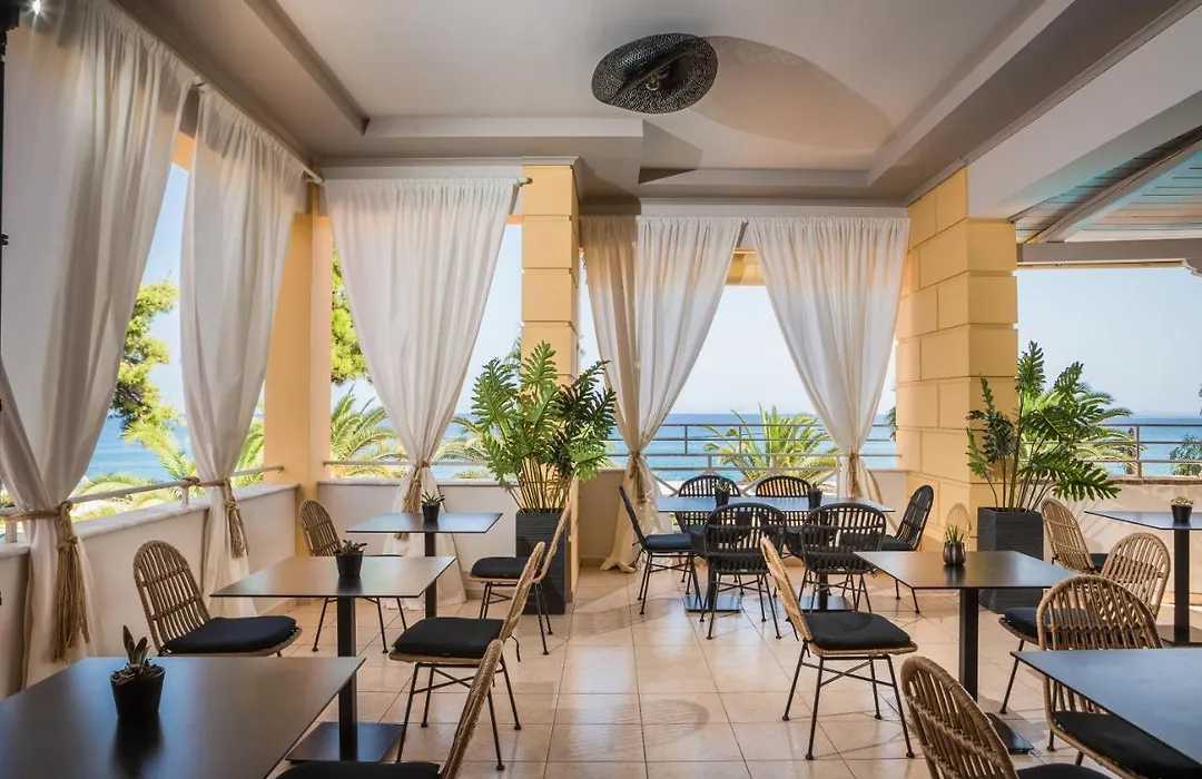 Makis Hotel-1