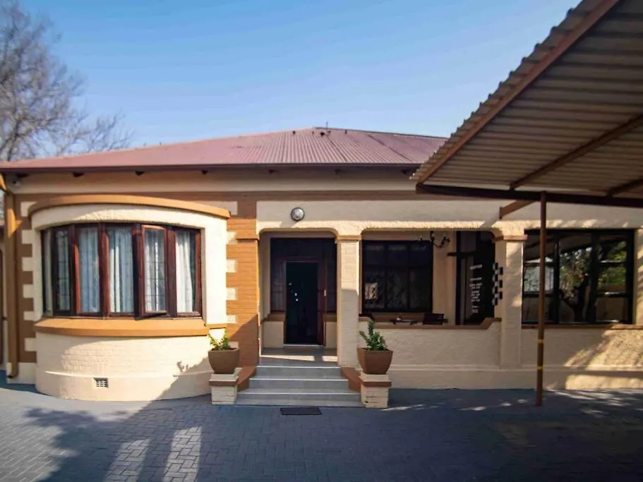 74 On Retief Guesthouse-1