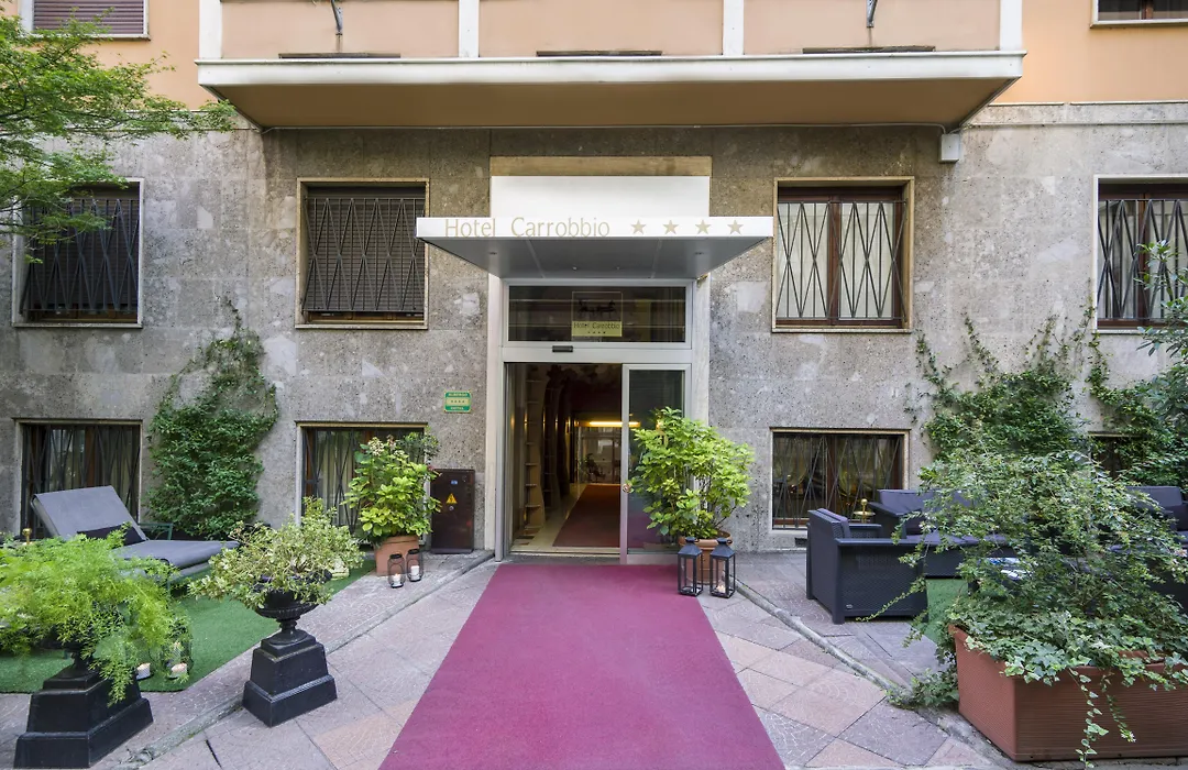 Hotel Carrobbio-1