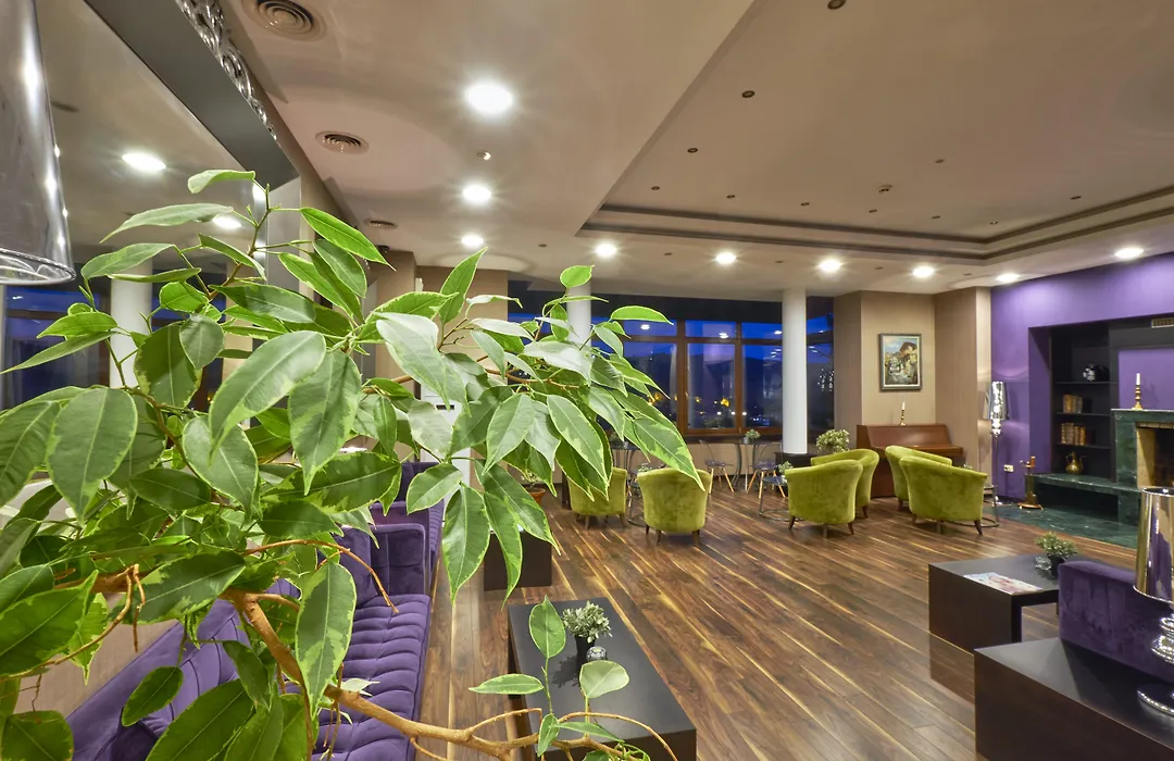 Yantra Grand Hotel-1