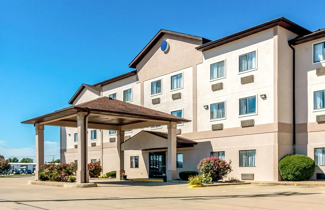 Quality Inn & Suites Salem Near I-57-1