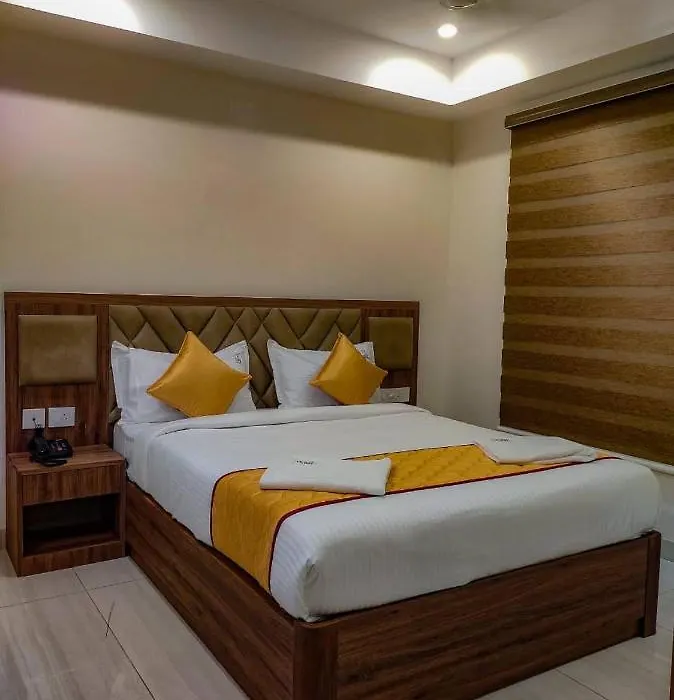 Rr Mount Elite Suites-1