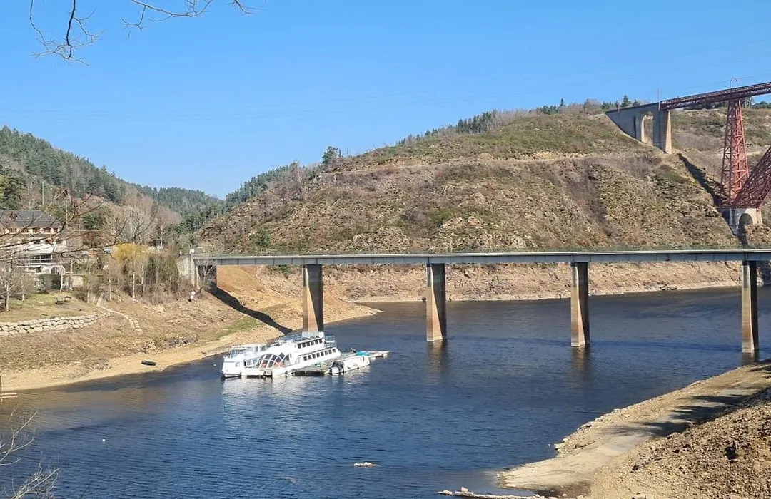 Garabit Hotel-1