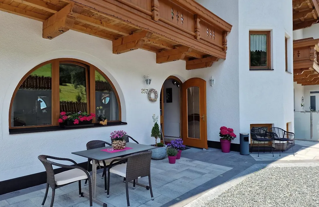 Hotel Romantica Jerzens-1