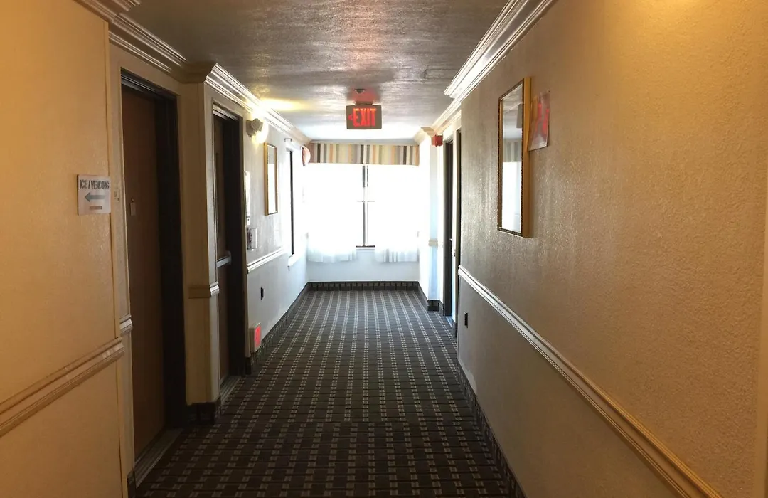 Pleasant Hill Inn-1