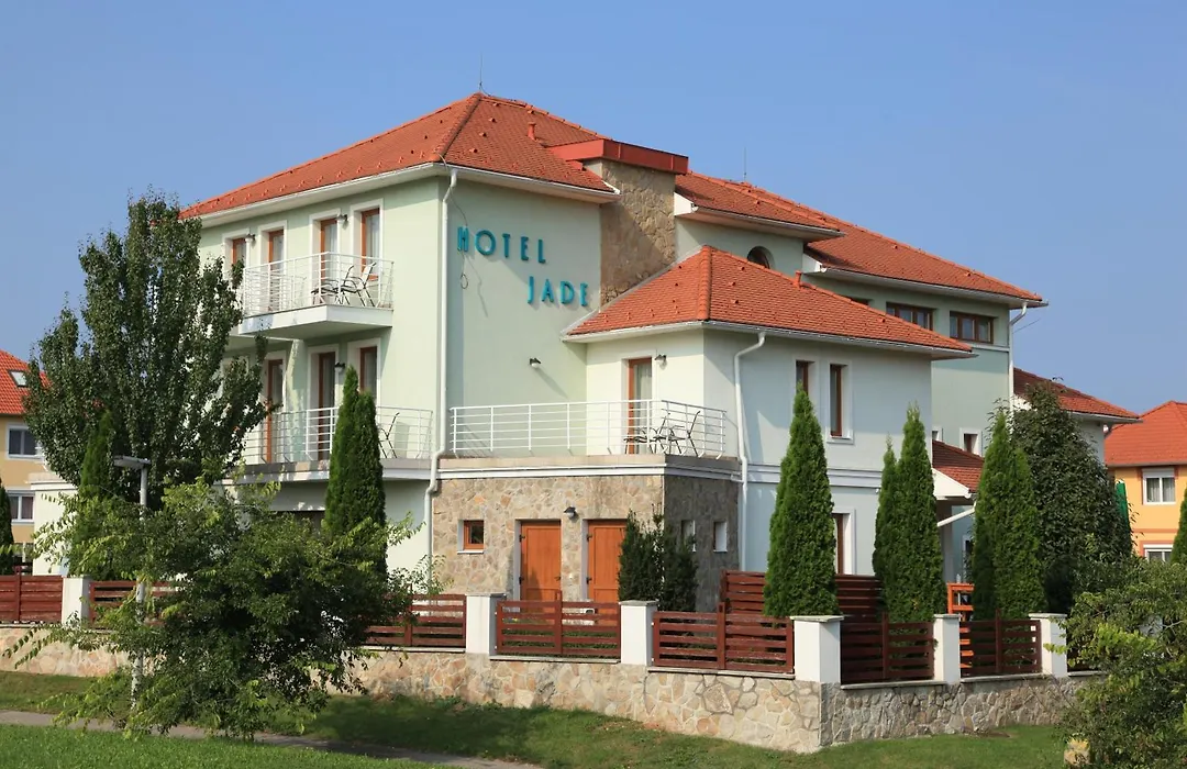 Jade Hotel-Ezuesthid Hotel-1