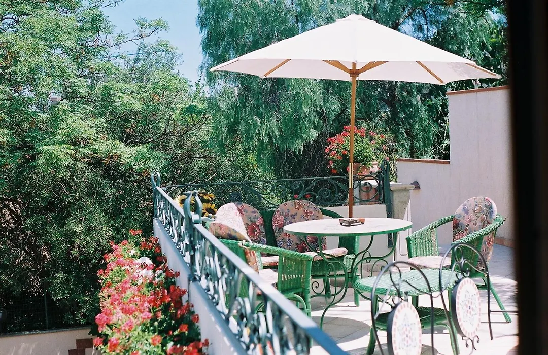 Porto Romano Guest House-1