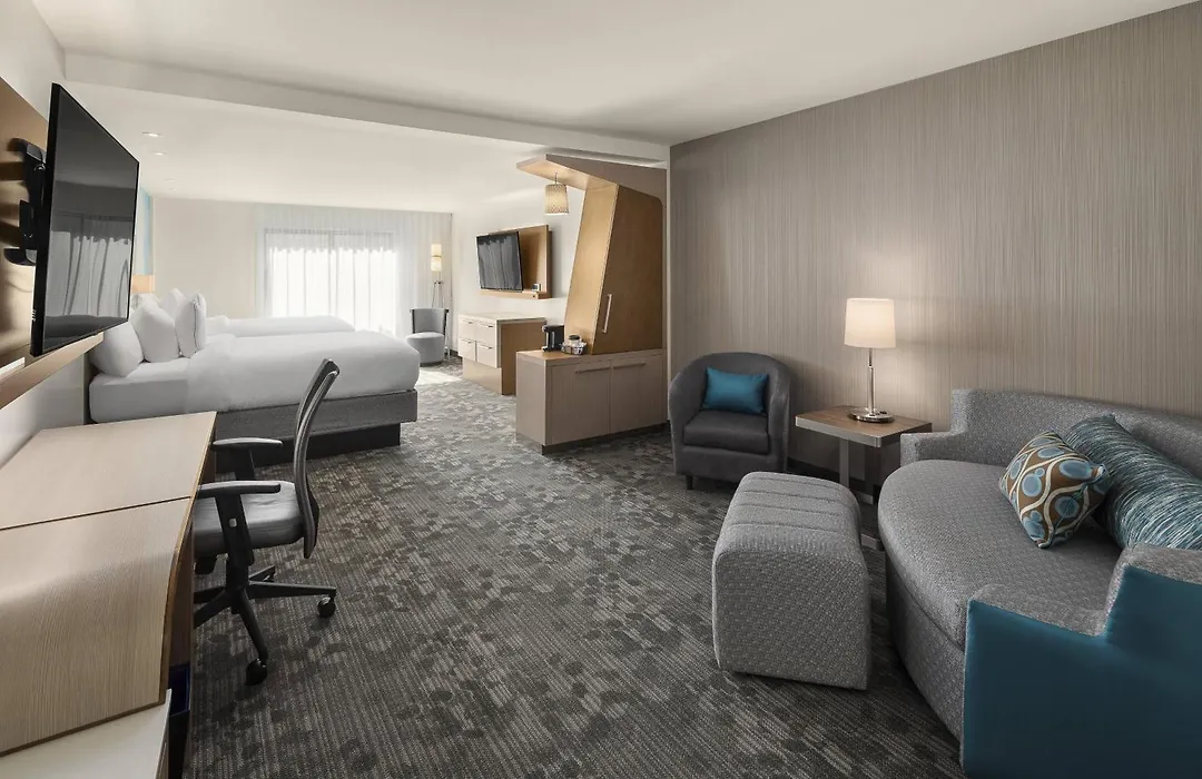 Courtyard By Marriott Seattle Northgate-1