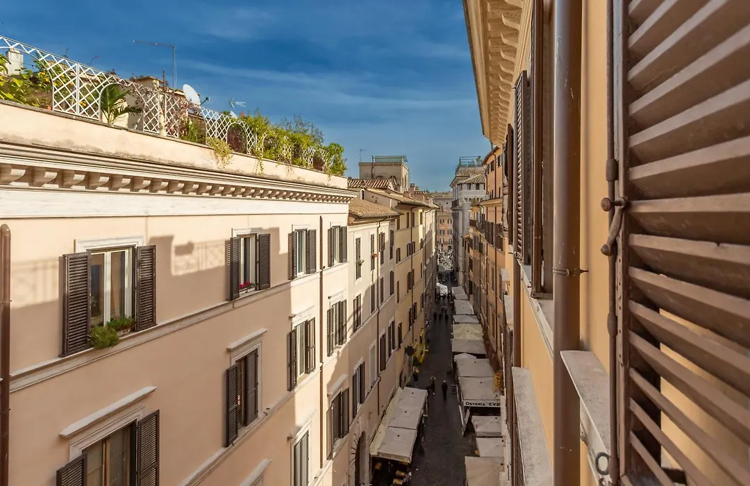 Daplace - La Mongolfiera Rooms In Navona-1