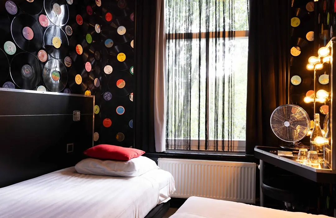 Backstage Hotel Amsterdam-1