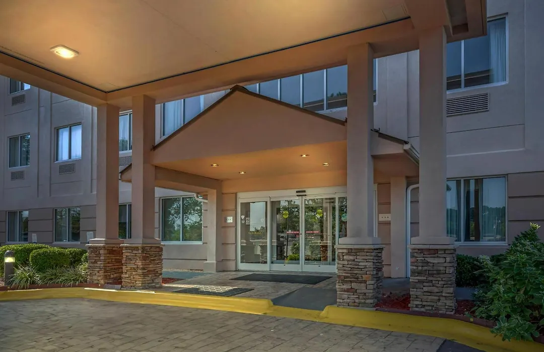 Comfort Suites Raleigh Walnut Creek-1