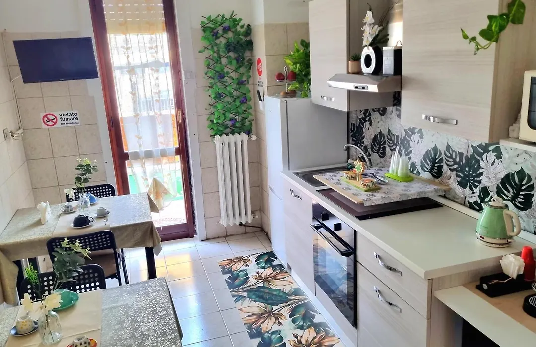 Italo House-1