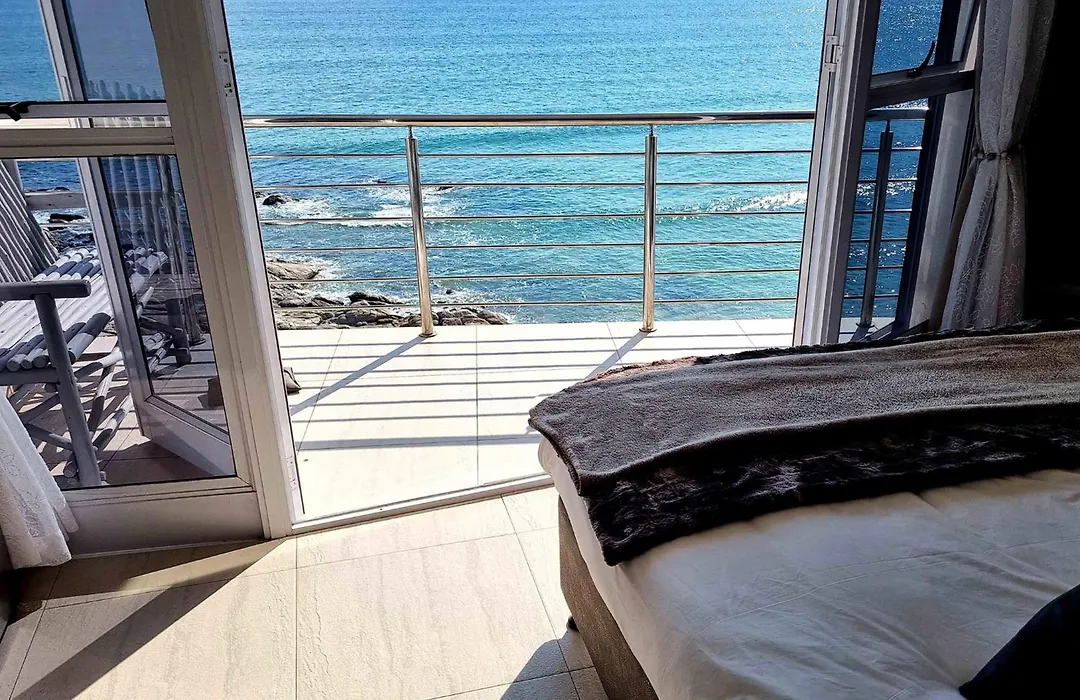 Crystal Lagoon Lodge-1
