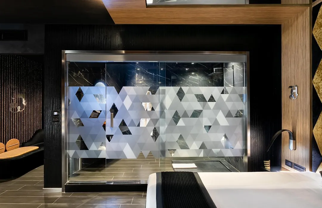 H Hotel & Spa - Adults Only-1