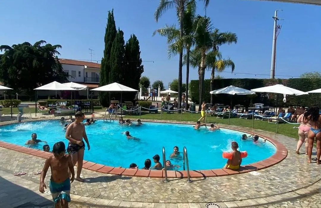 Hotel ausonia-1