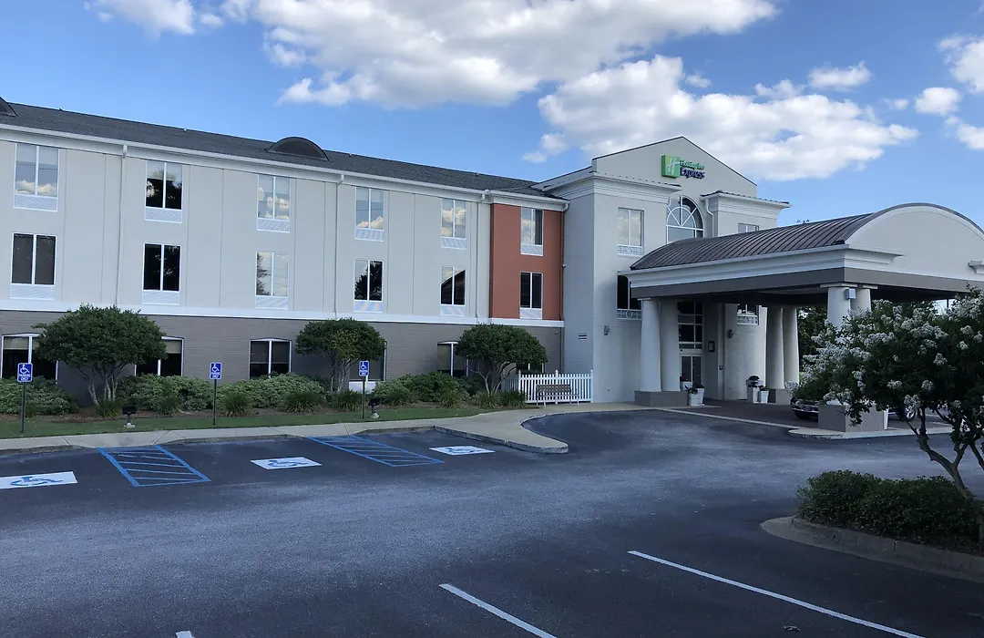 Holiday Inn Express & Suites Auburn - University Area By Ihg-1