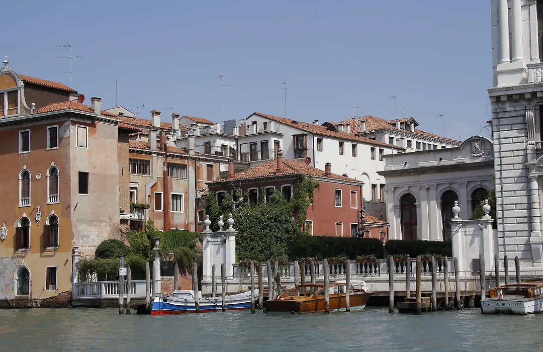 Hotel Dei Dragomanni-1