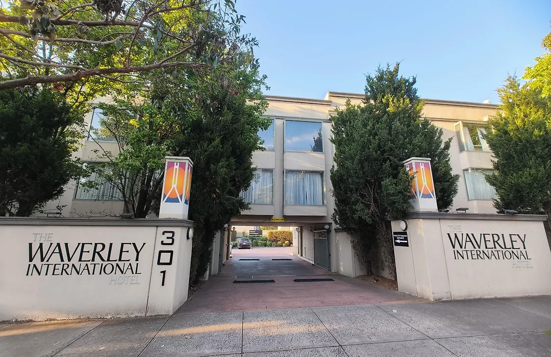 The Waverley International Hotel-1