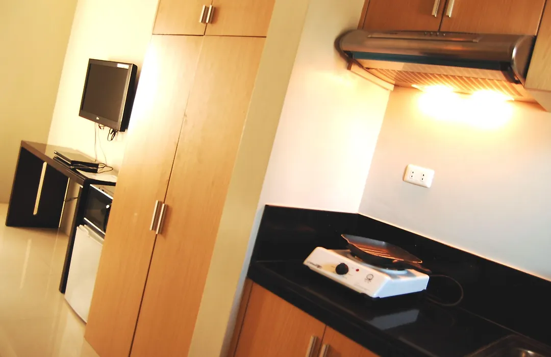 Rumi Apartelle Hotel-1