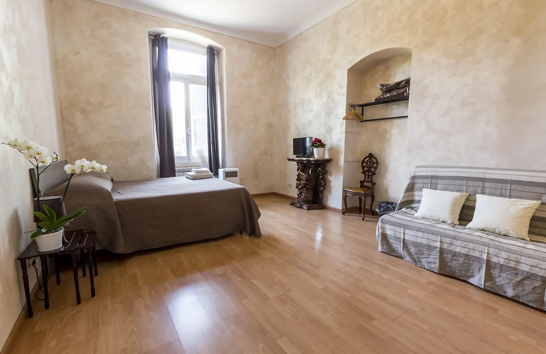 Cavour Guest House-1