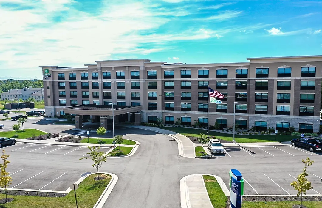 Holiday Inn Express & Suites - Elizabethtown North By Ihg-1