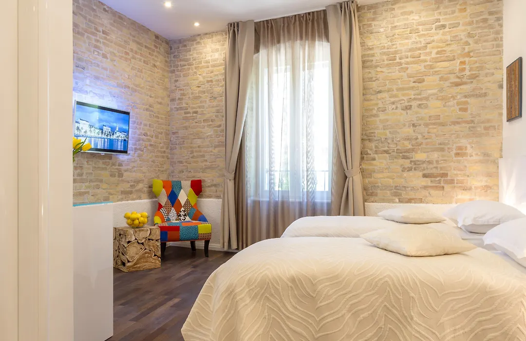 Pellegrini Luxury Rooms-1