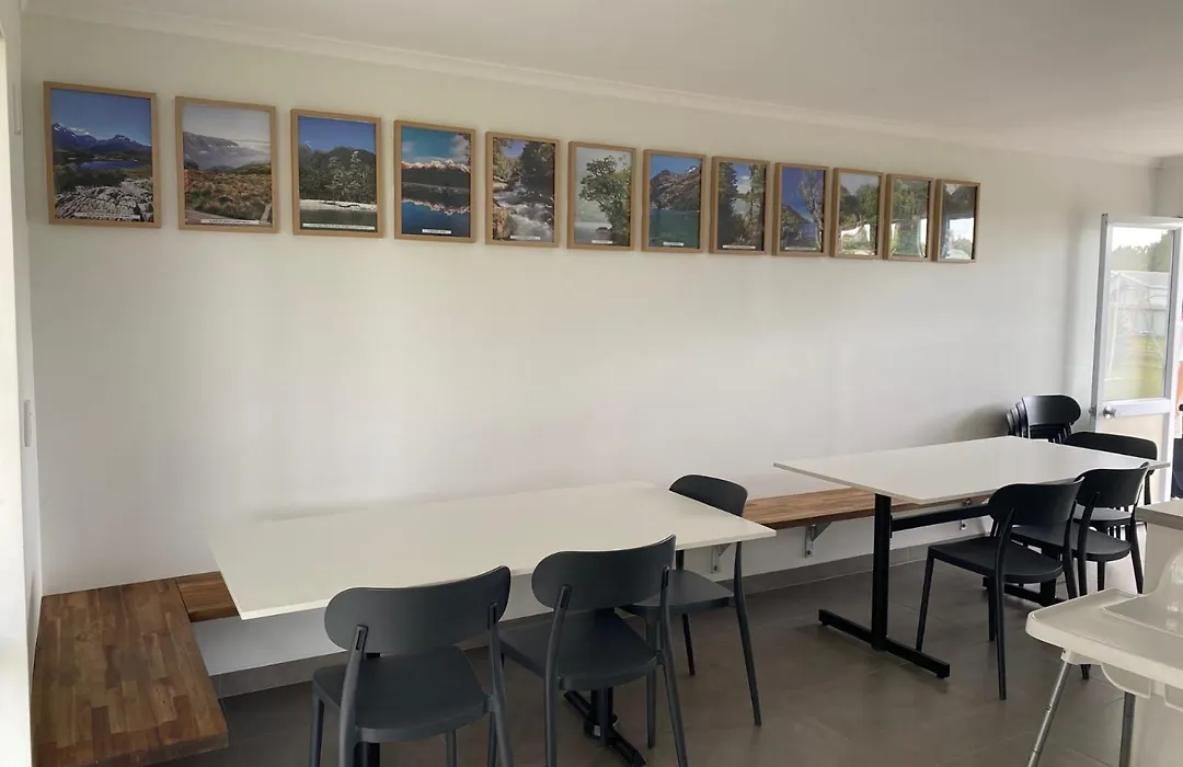 Parklands Motel & Apartments Te Anau-1