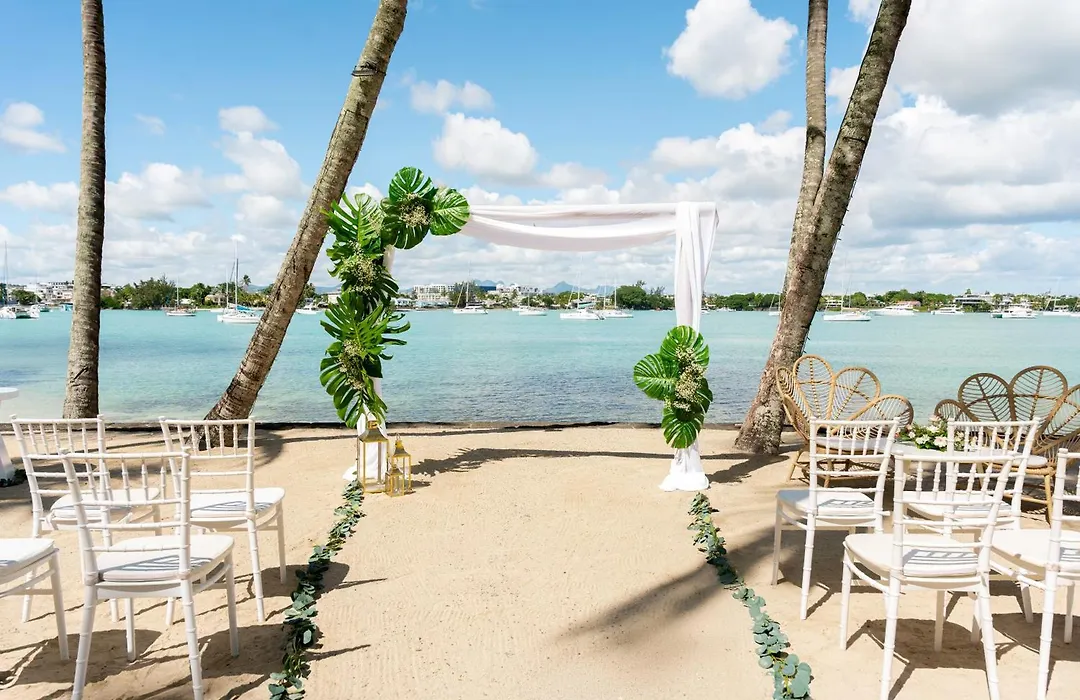Mauricia Beachcomber Resort & Spa-1